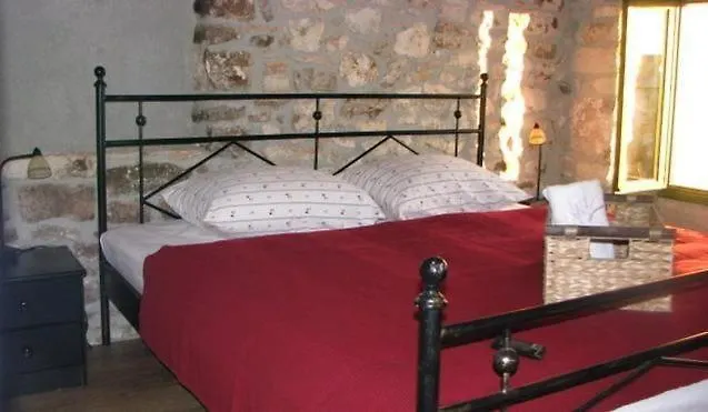 Holiday home Ferienhaus In Bratulici Mit Privatem Pool Hreljici